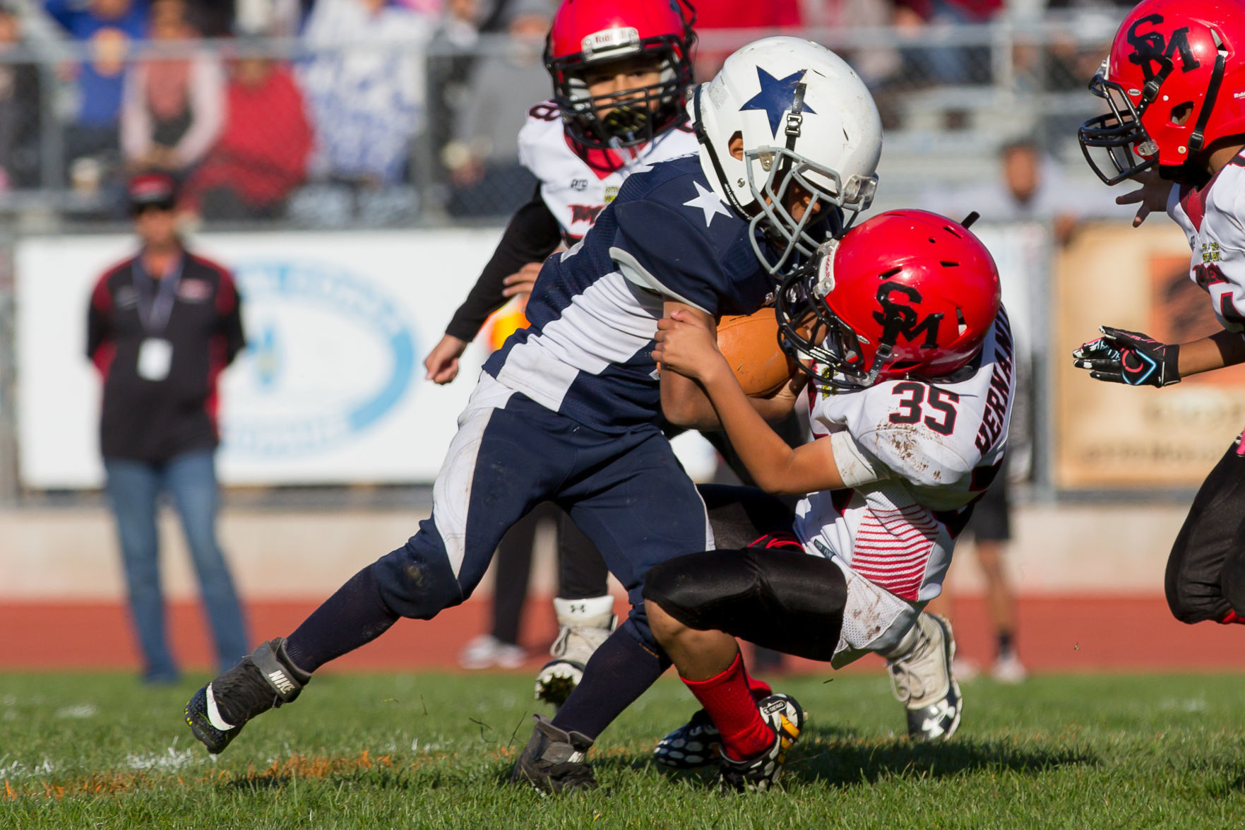 112319 CCYFL Youth Football 01.jpg
